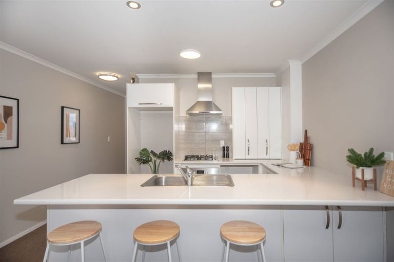 Photo of property in 9/27 Jones Crescent, Melville, Hamilton, 3206