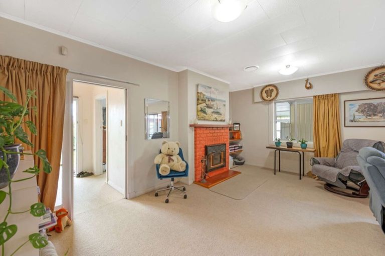 Photo of property in 102 Lucknow Street, Wairoa, 4108