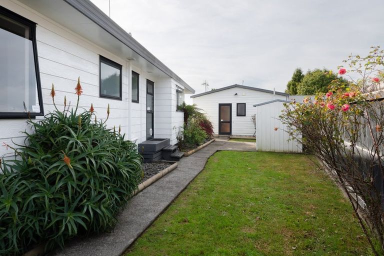 Photo of property in 3 Bartholomew Drive, Nawton, Hamilton, 3200