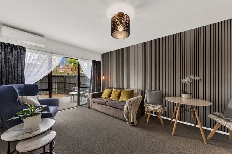 Photo of property in 2/65 Champion Street, Edgeware, Christchurch, 8013