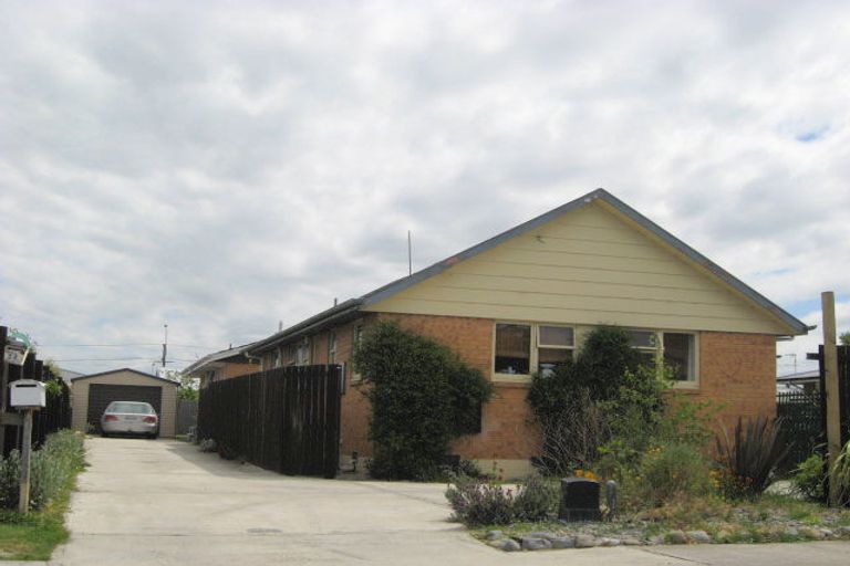 Photo of property in 25 James Drive, Woodend, 7610