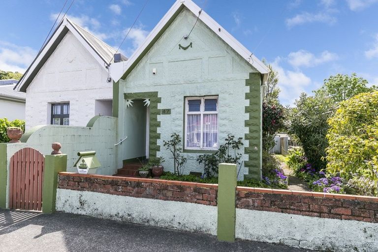 Photo of property in 47 Riddlers Crescent, Petone, Lower Hutt, 5012