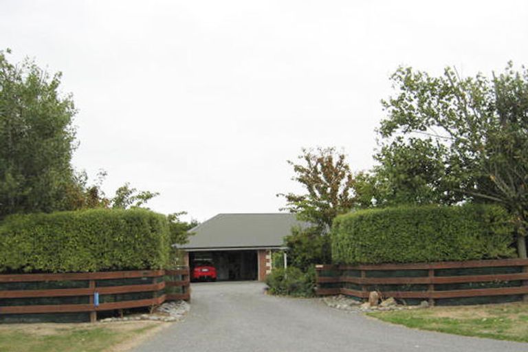 Photo of property in 14 Fairhurst Place, Rolleston, 7614