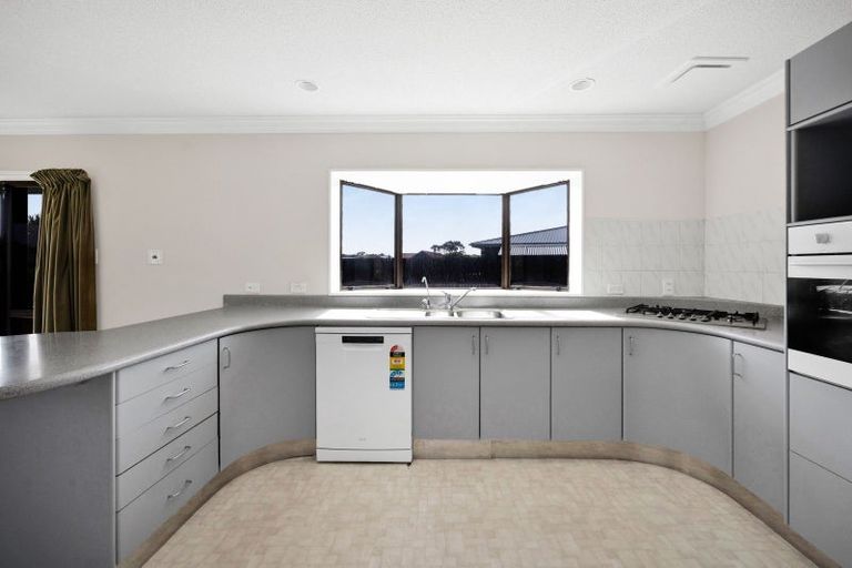 Photo of property in 14 Pohutukawa Drive, Opunake, 4616