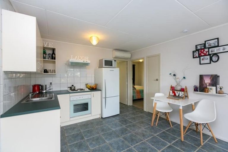 Photo of property in 7/57 Carrington Street, Lower Vogeltown, New Plymouth, 4310