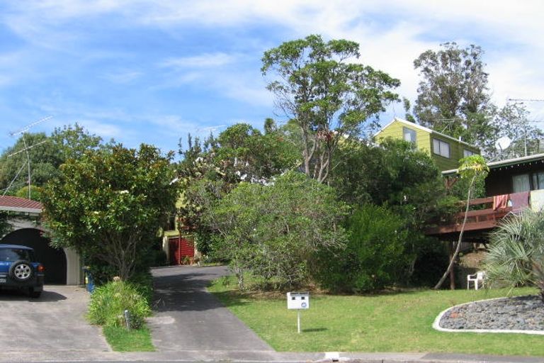 Photo of property in 2/11 Ashcraig Court, Torbay, Auckland, 0630