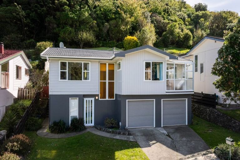 Photo of property in 62 Spinnaker Drive, Whitby, Porirua, 5024