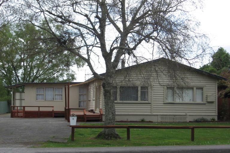 Photo of property in 13 Lee Road, Hannahs Bay, Rotorua, 3010