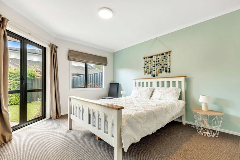 Photo of property in 16/64 Kawaha Point Road, Kawaha Point, Rotorua, 3010