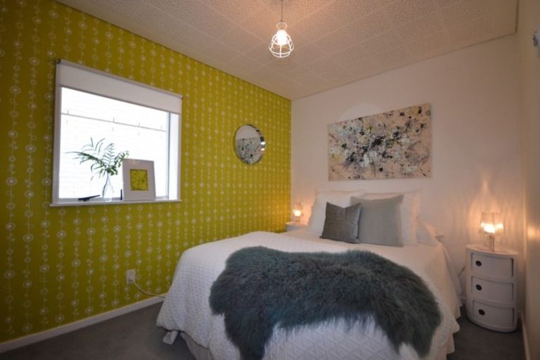 Photo of property in Dorchester Apartments, 144 Oriental Parade, Oriental Bay, Wellington, 6011