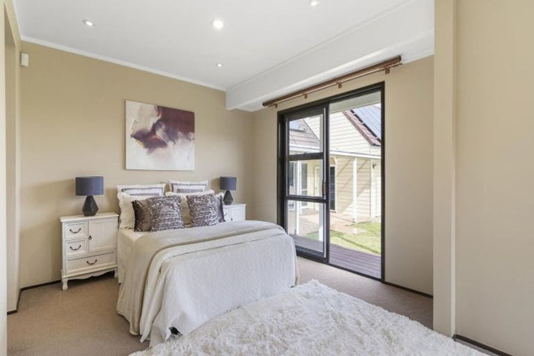 Photo of property in 14 Steeple Rise, Pakuranga, Auckland, 2010