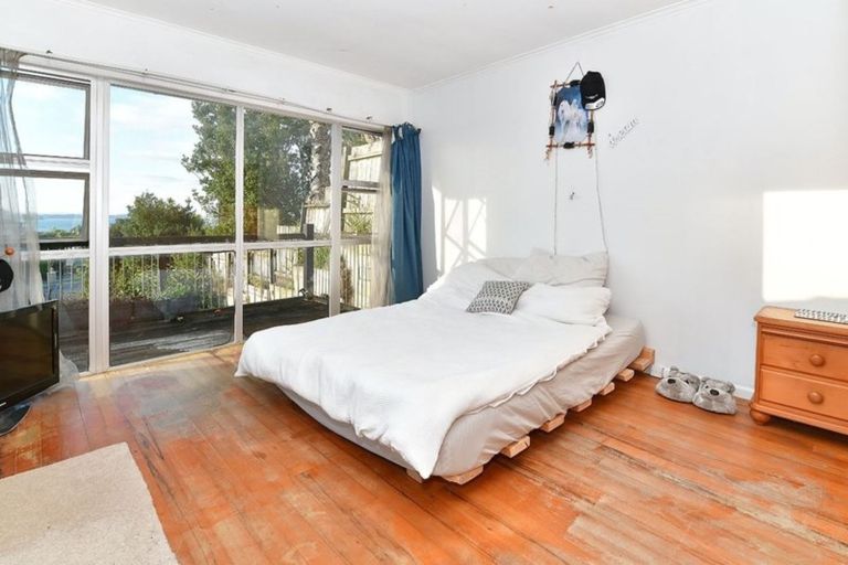 Photo of property in 66 Marellen Drive, Red Beach, 0932