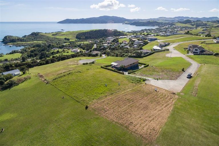 Photo of property in 38 Eagles Way, Cable Bay, 0420