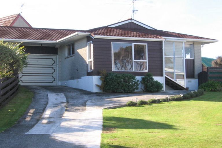 Photo of property in 68b Gurney Road, Kelson, Lower Hutt, 5010