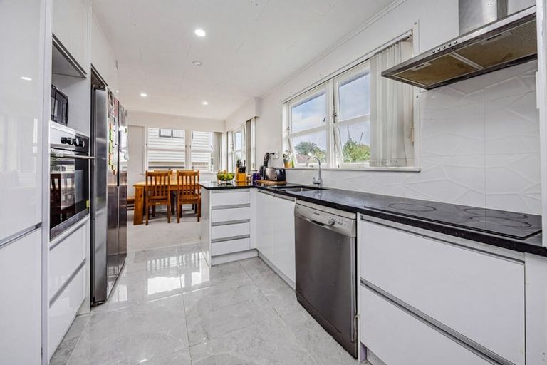 Photo of property in 94b Walmsley Road, Favona, Auckland, 2024