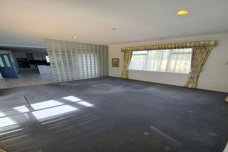 Photo of property in 33a Youngs Road, Papakura, 2110