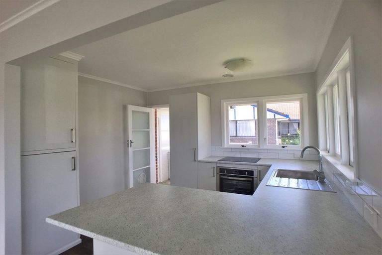 Photo of property in 1/54 Northboro Road, Belmont, Auckland, 0622