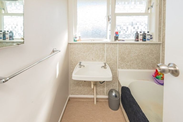 Photo of property in 53 Titoki Street, Castlecliff, Whanganui, 4501