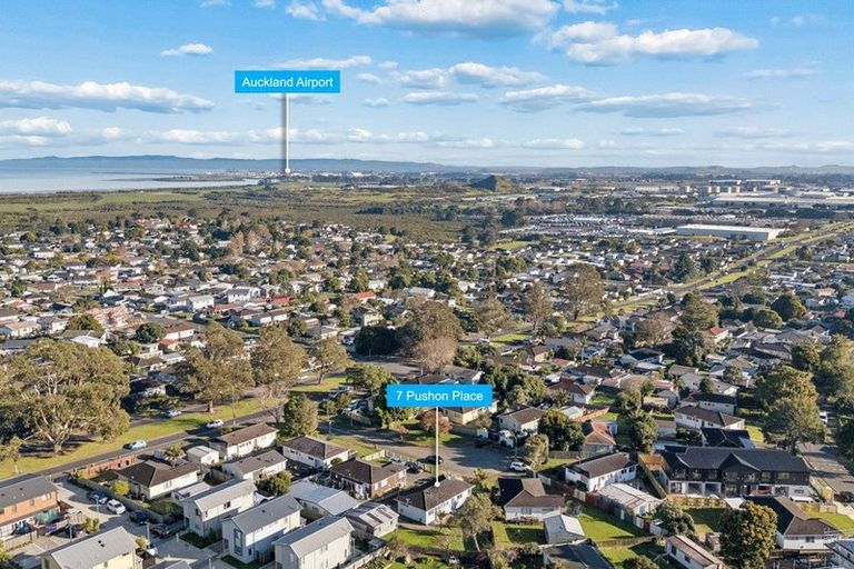 Photo of property in 7 Pushon Place, Clendon Park, Auckland, 2103