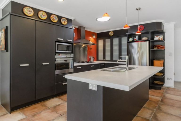 Photo of property in 16 Harbour View Road, Point Wells, Warkworth, 0986