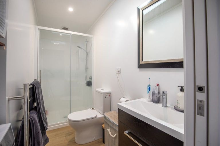 Photo of property in 11 Omahina Street, Raglan, 3225