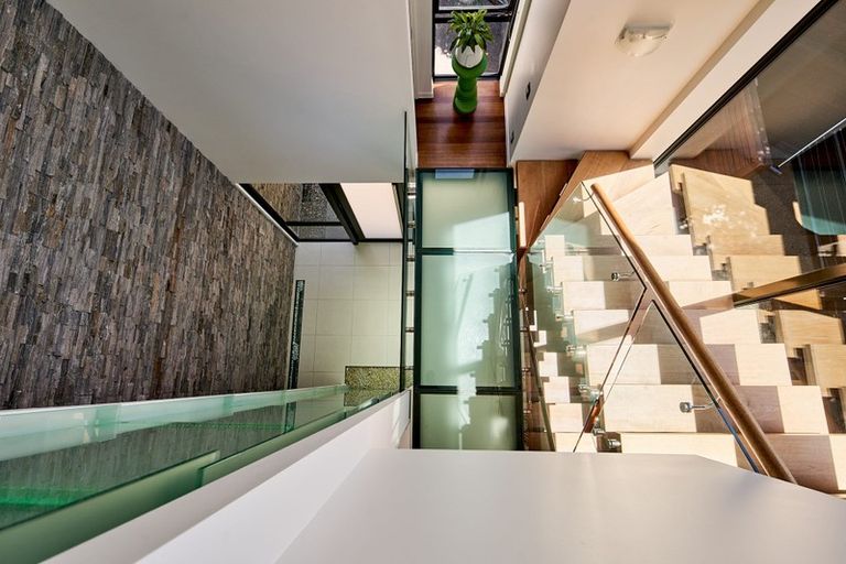 Photo of property in 24d Mandalay Terrace, Khandallah, Wellington, 6035