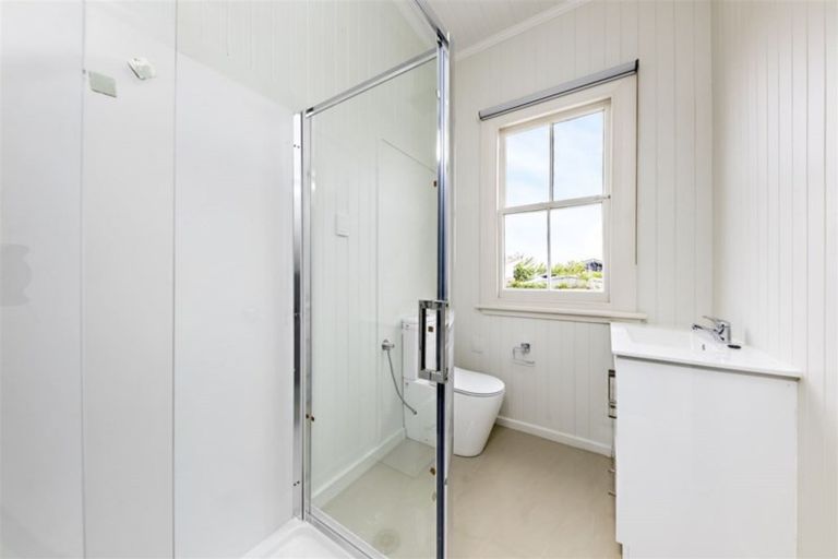 Photo of property in 46 Boundary Road, Clover Park, Auckland, 2019