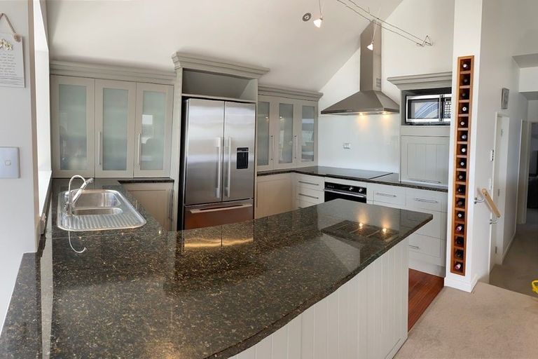 Photo of property in 513a Beach Road, Whangamata, 3620