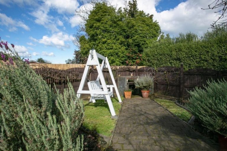 Photo of property in 6 Ruskin Place, Leamington, Cambridge, 3432