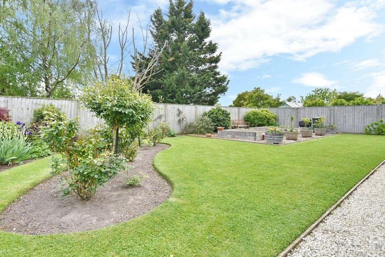 Photo of property in 27 Carmichael Street, Rangiora, 7400