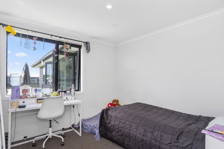 Photo of property in 1 Okataina Street, Pyes Pa, Tauranga, 3112