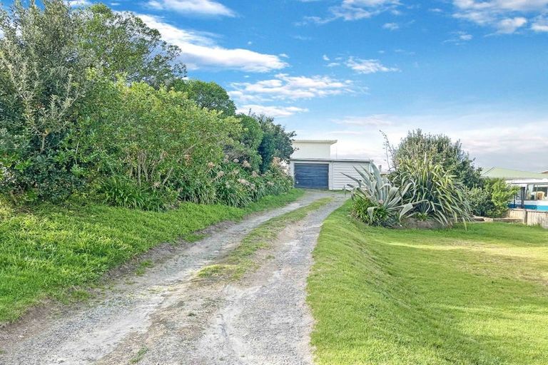 Photo of property in 331 Pukehina Parade, Pukehina, Te Puke, 3189