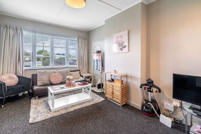 Photo of property in 107 Mackenzie Street, Winton, 9720