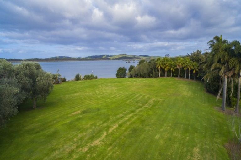 Photo of property in 324 Omaha Flats Road, Tawharanui Peninsula, Warkworth, 0986