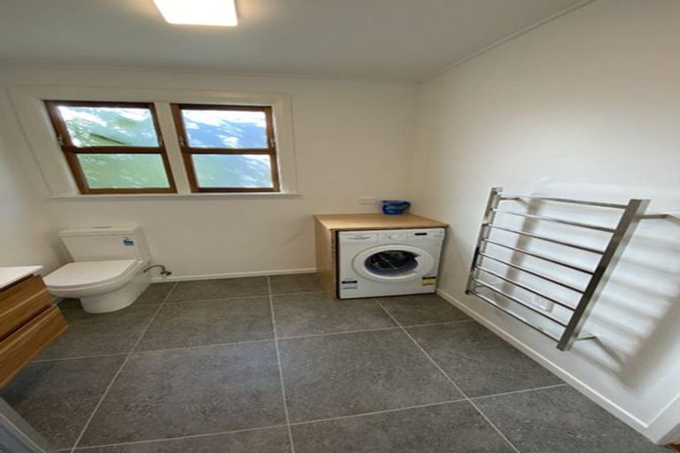 Photo of property in 45a Randwick Road, Northland, Wellington, 6012