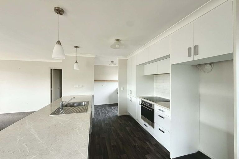 Photo of property in 14a Omata Road, Westown, New Plymouth, 4310