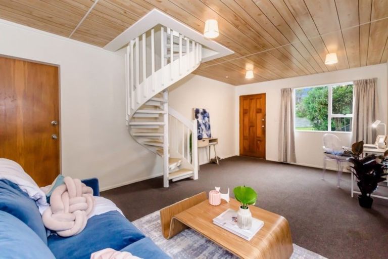 Photo of property in 33b Menin Road, Raumati South, Paraparaumu, 5032