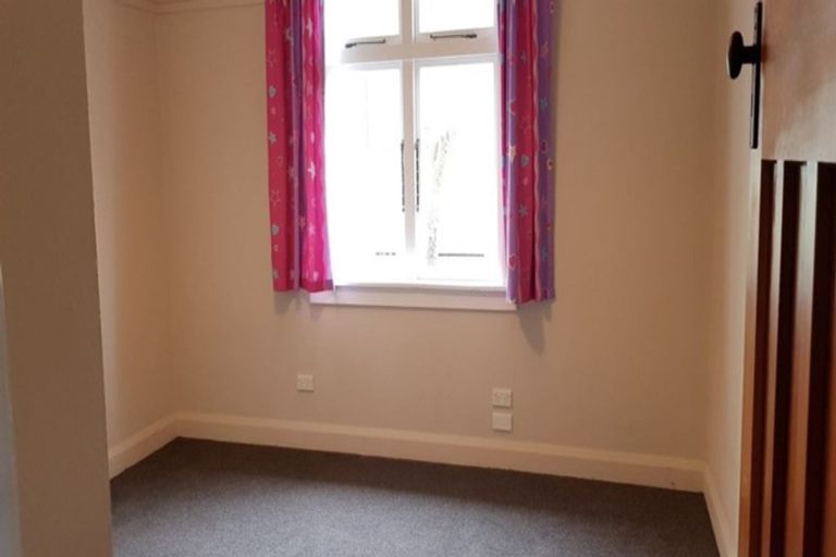 Photo of property in 22 Ngaio Street, Strandon, New Plymouth, 4312