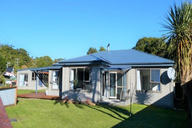 Photo of property in 114 Marsden Road, Greymouth, 7805