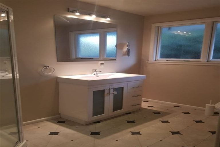 Photo of property in 7 Mcdougall Avenue, St Albans, Christchurch, 8014