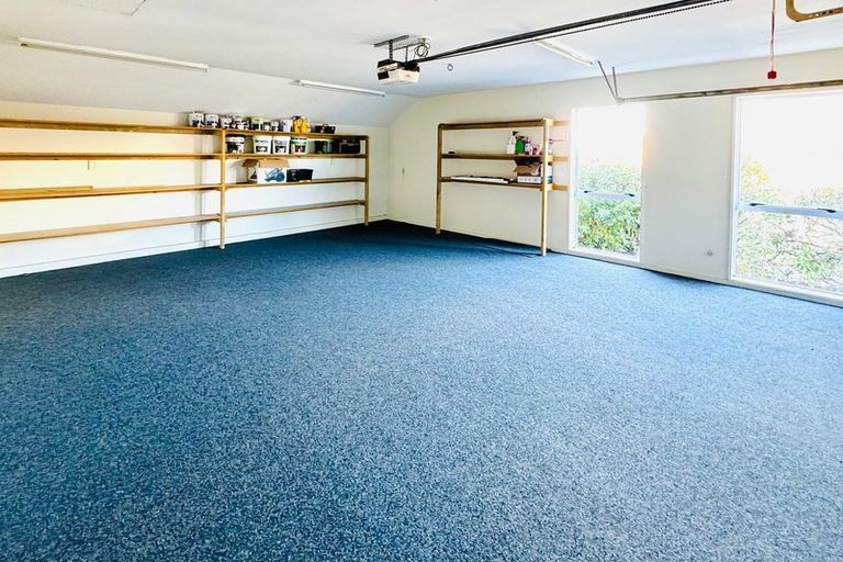 Photo of property in 8 Thornlea Place, Halswell, Christchurch, 8025