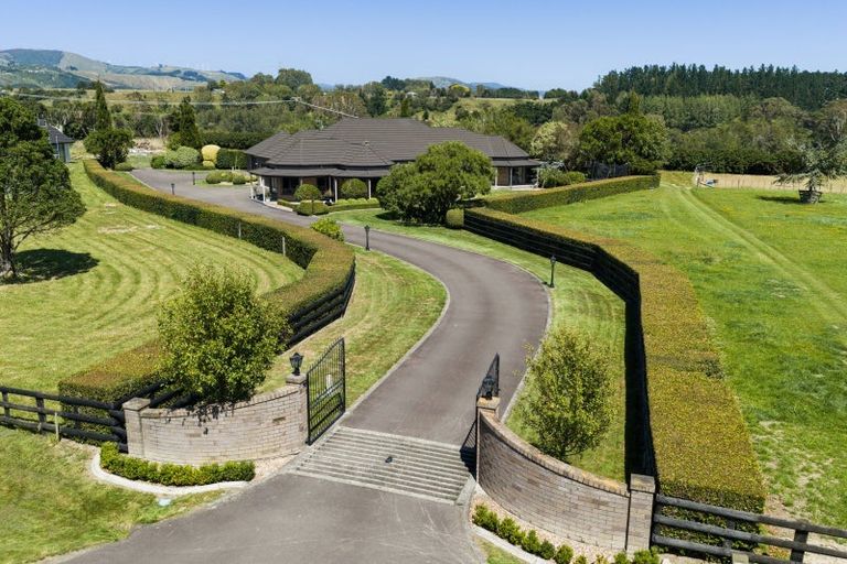 Photo of property in 138 Valley Views, Fitzherbert, Palmerston North, 4472