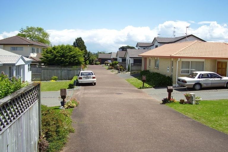 Photo of property in 2/45a Great South Road, Manurewa, Auckland, 2102