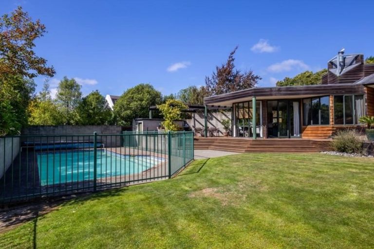 Photo of property in 20 Brookford Place, Westmorland, Christchurch, 8025