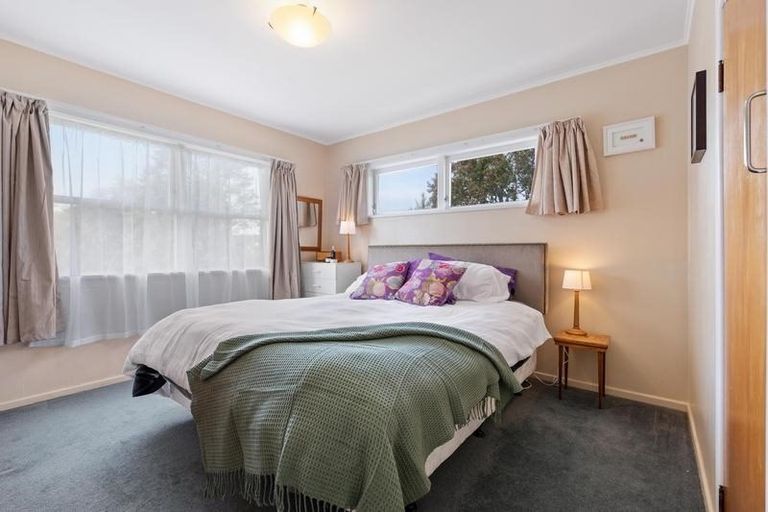 Photo of property in 41 Stottholm Road, Titirangi, Auckland, 0604