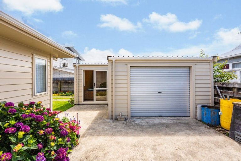 Photo of property in 3 Huxley Street, Pahiatua, 4910