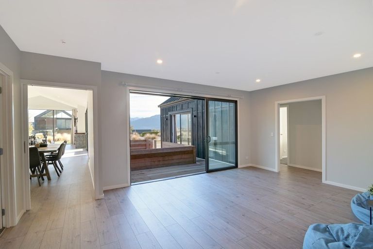 Photo of property in 19 Glenfiddich Road, Jacks Point, Queenstown, 9371