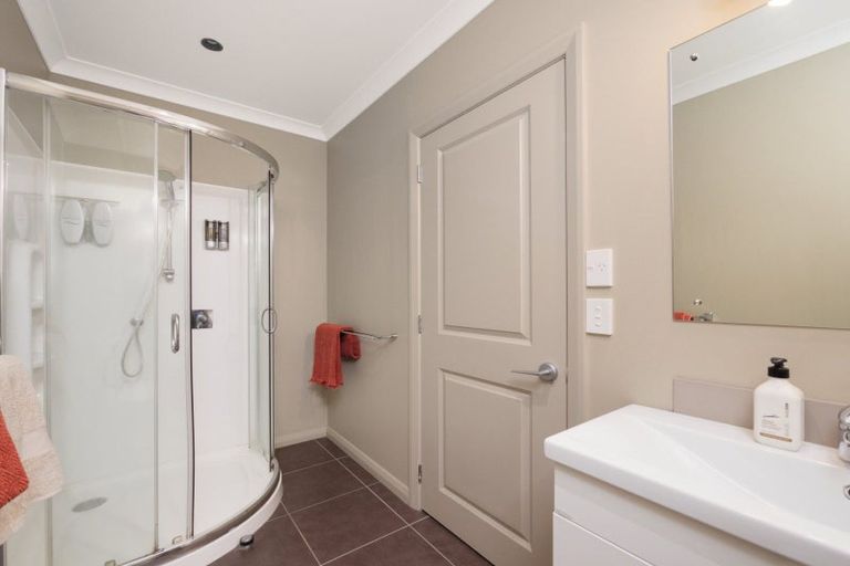 Photo of property in 2 Parnwell Place, Ohauiti, Tauranga, 3112