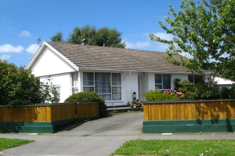 Photo of property in 8 Barrowclough Street, Hoon Hay, Christchurch, 8025