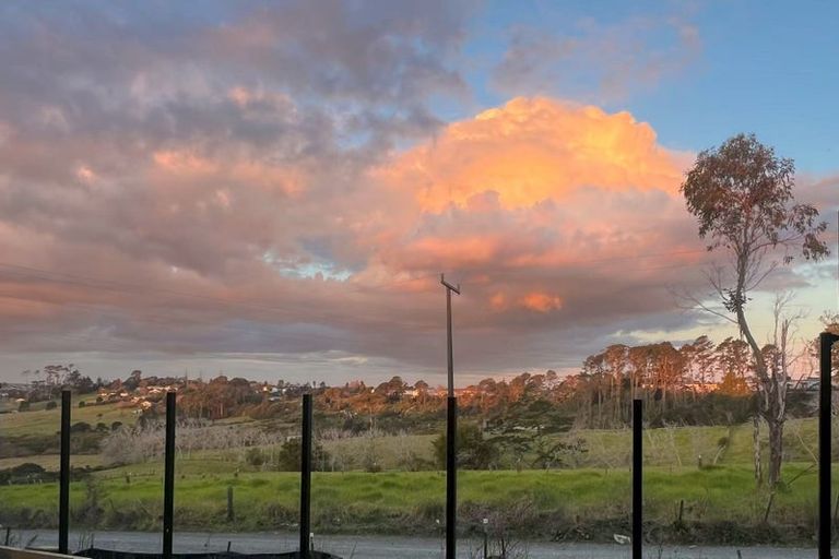 Photo of property in 23 Puhikawa Street, Massey, 0614